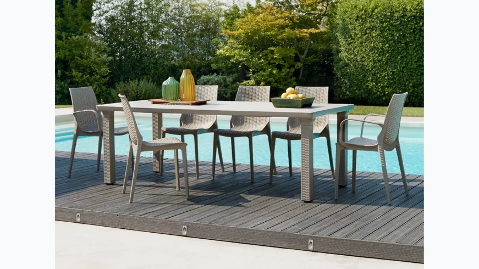 Stackable garden chair in woven polypropylene Lucrezia by Scab Design