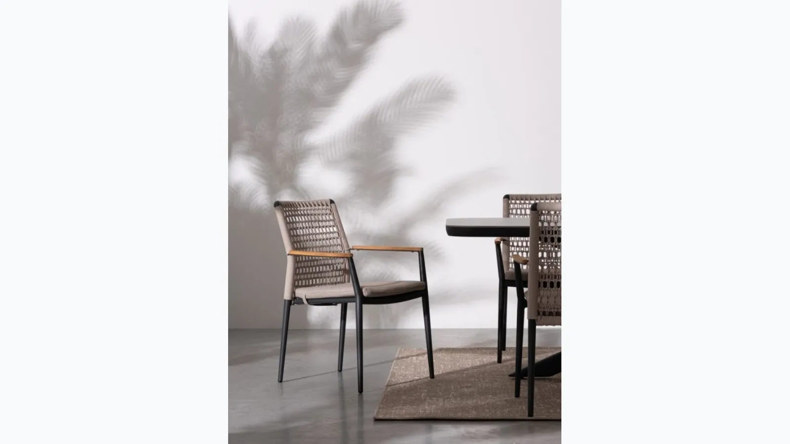 Maddox chair in rope by Bizzotto