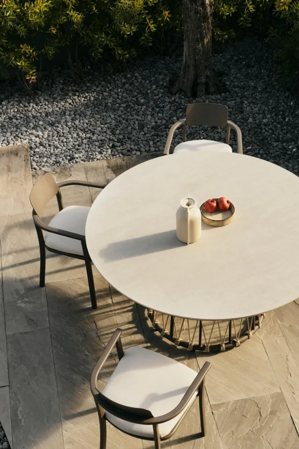 Makena chair in aluminum by Bizzotto