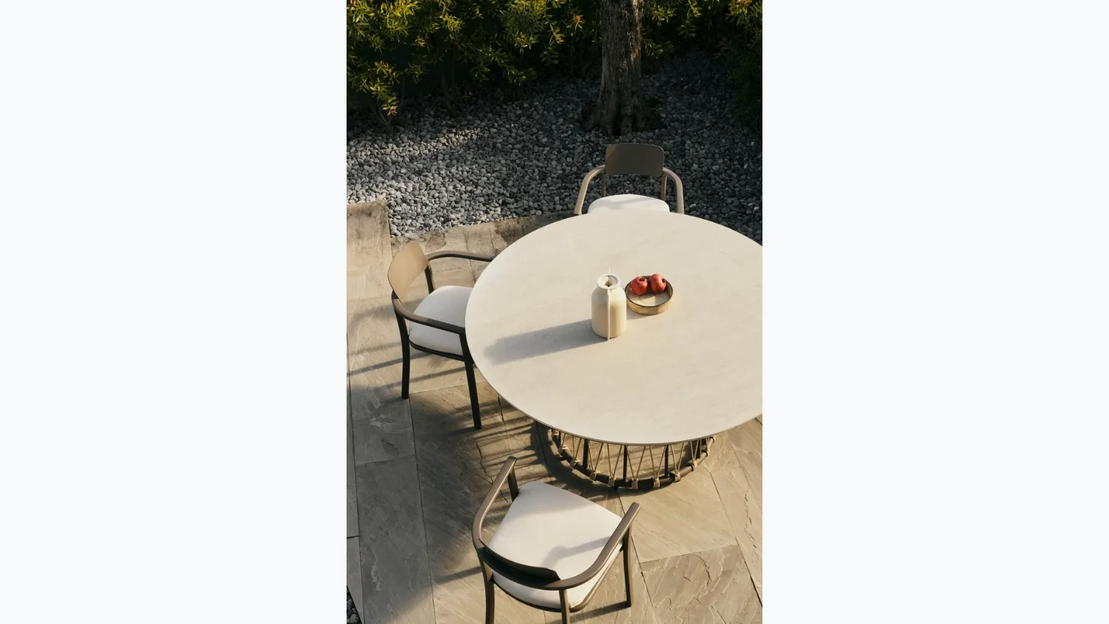 Makena chair in aluminum by Bizzotto