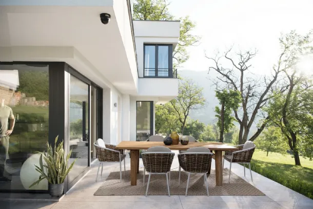 Maribela chair in aluminum and synthetic fiber by Bizzotto