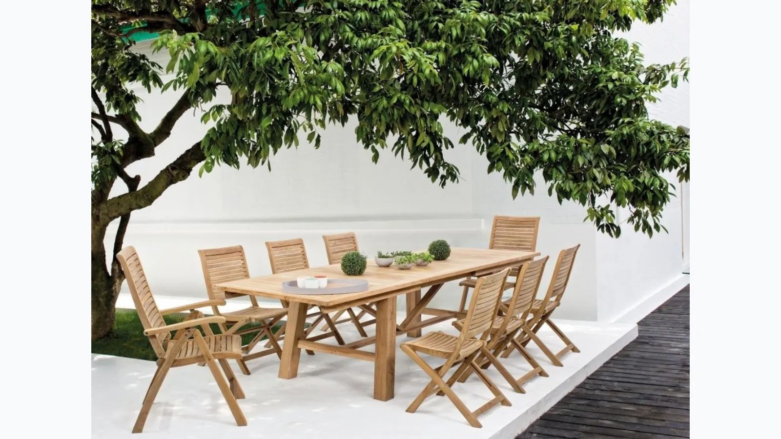 Table and chairs Maryland in teak by Bizzotto