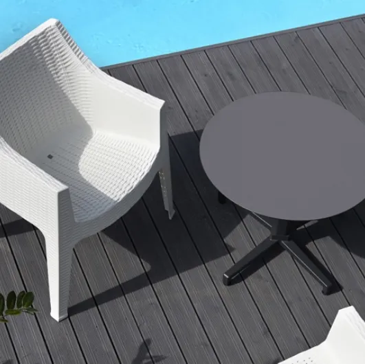 Stackable outdoor armchair made of reinforced woven polypropylene with Maxima fiberglass by Scab Design.