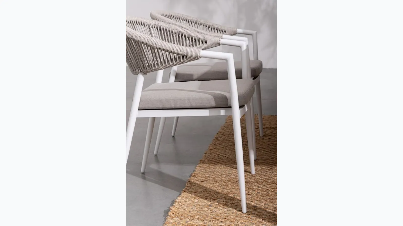 Millor chair in rope and aluminum by Bizzotto.