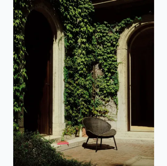 Nacre armchair in fiber and aluminum by Unopiu