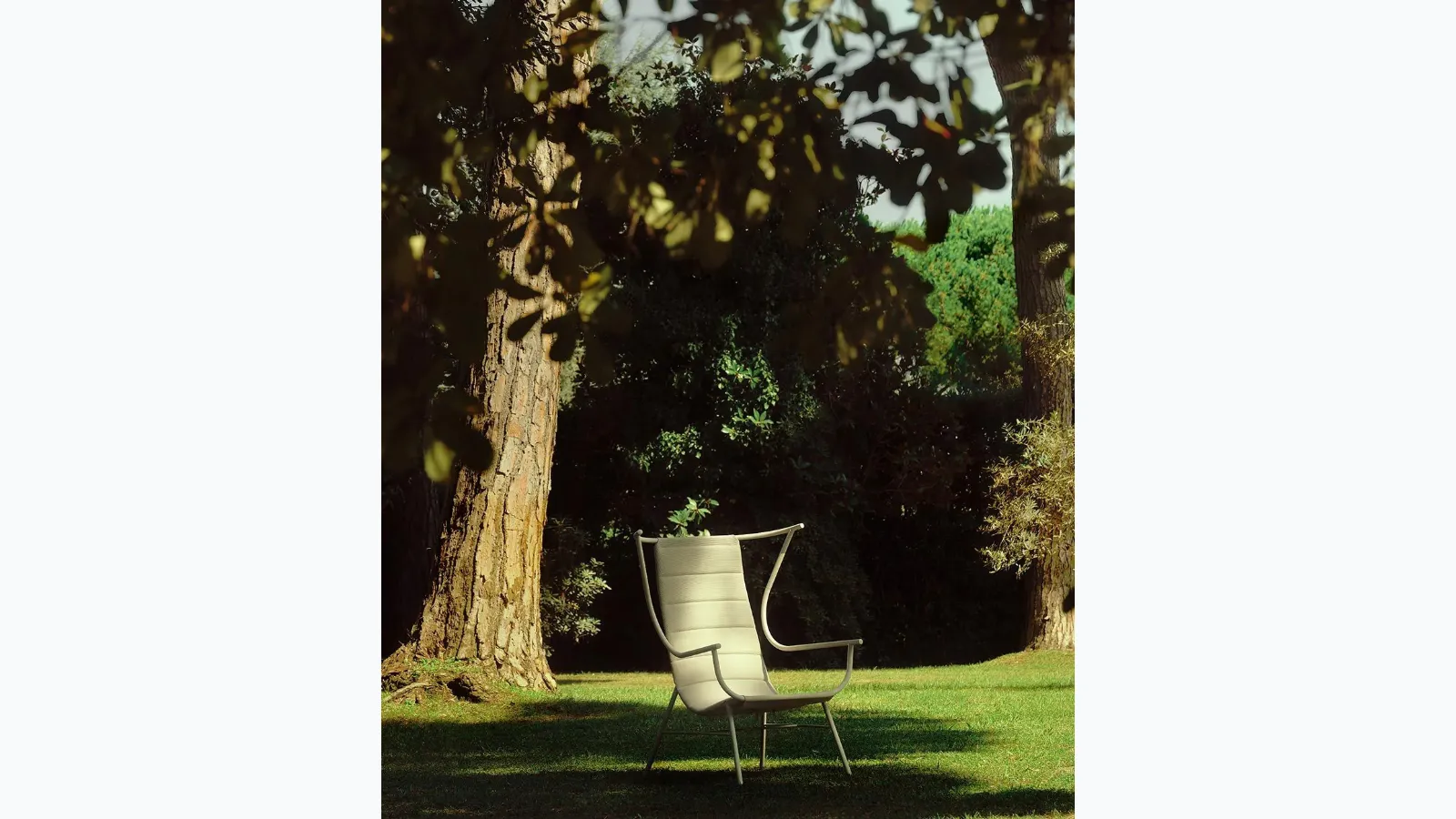 Nanda armchair by Unopiu