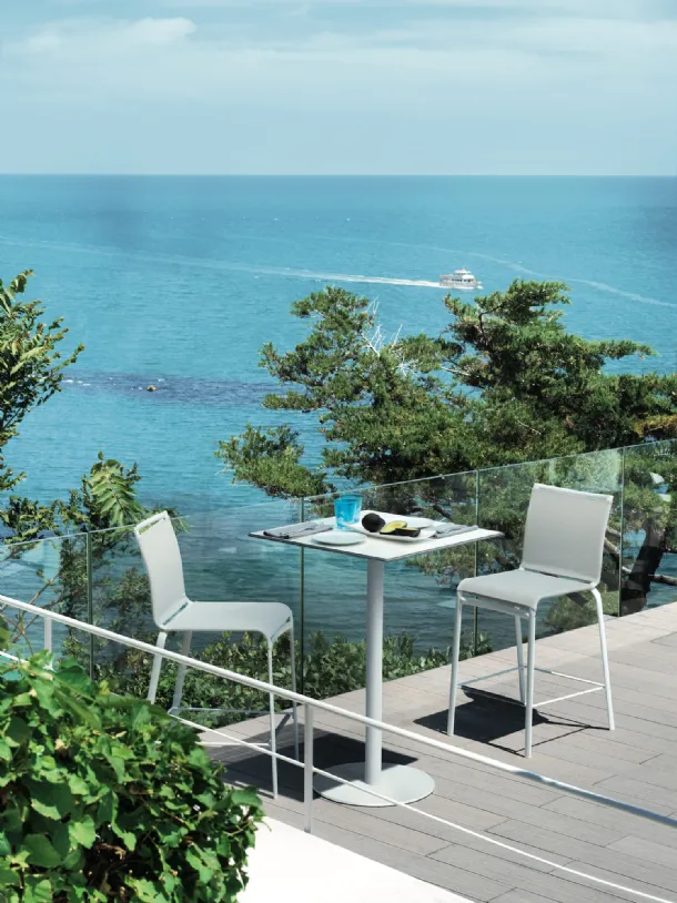 Net Outdoor stool by Bontempi