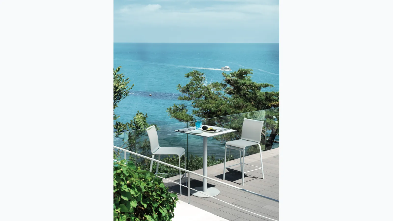 Net Outdoor stool by Bontempi