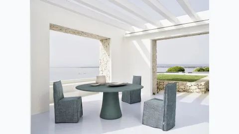 Noa table in spatulated resin by Gervasoni.