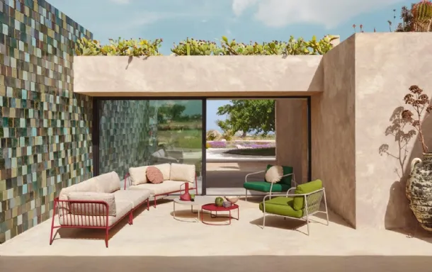 Outdoor Nolita lounge by Pedrali