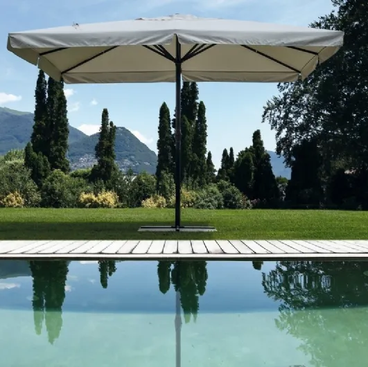 Alghero aluminum beach umbrella by Bizzotto.