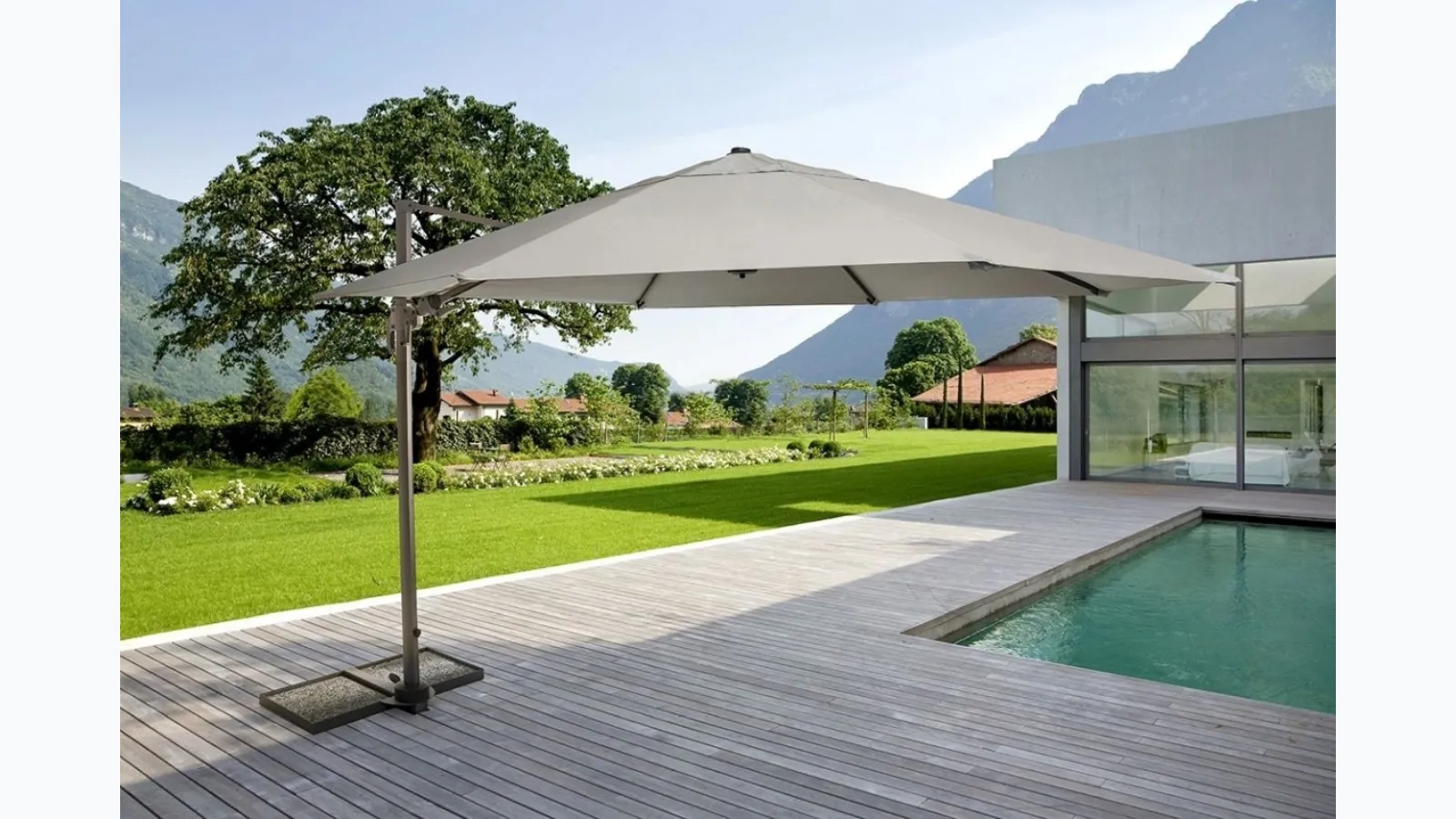 Bizzotto's Orland umbrella with aluminum arm.