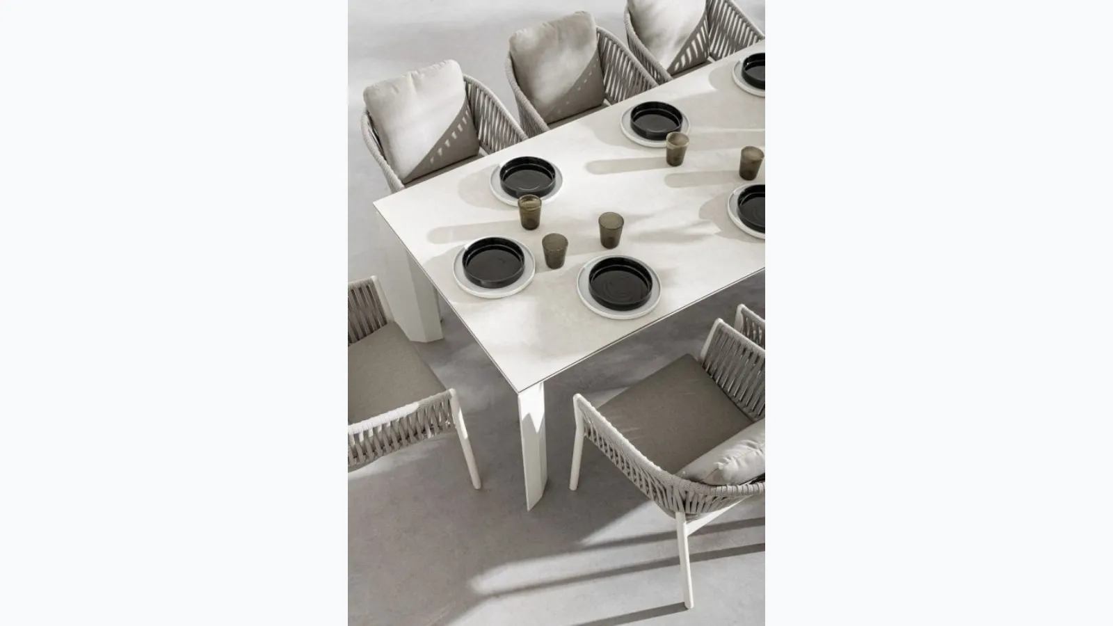 Otavio ceramic table by Bizzotto