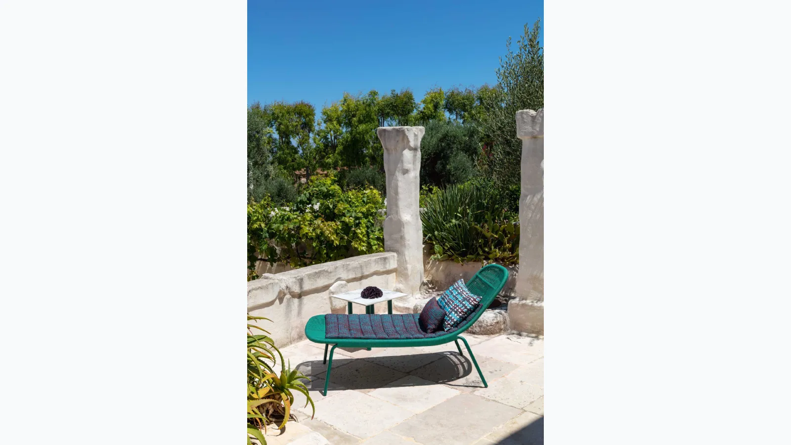 Panama sun lounger by Talenti