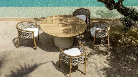 Outdoor furniture line 
