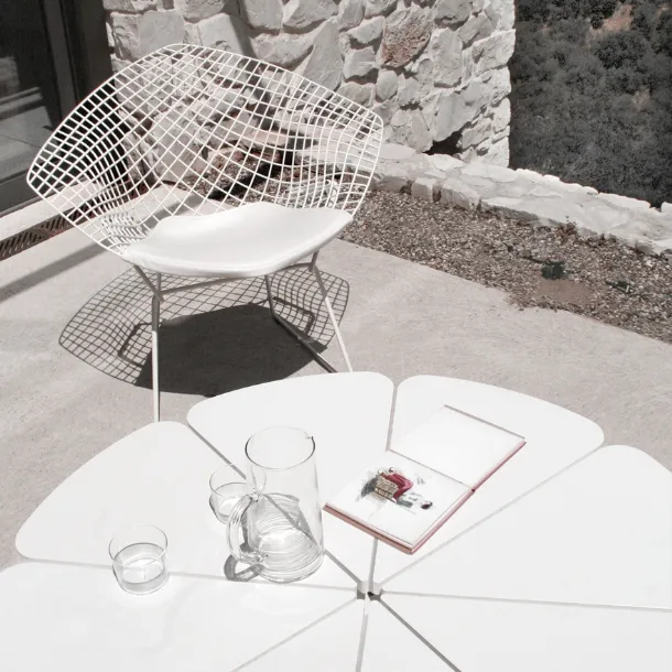 Tavolino Petal® Coffee Table by Knoll