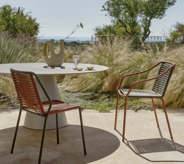 Stackable chair Philìa by Pedrali