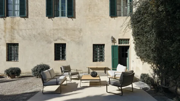 Phoenix outdoor furniture in polypropylene rope by Molteni & C