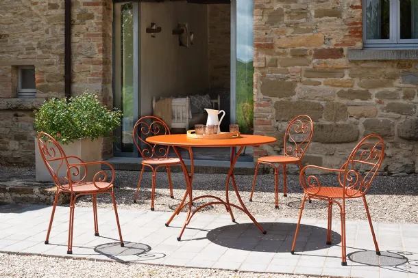 Table and Chairs Pigalle by Emu.