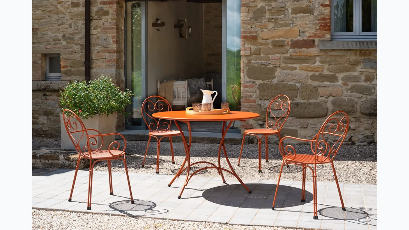 Table and Chairs Pigalle by Emu.