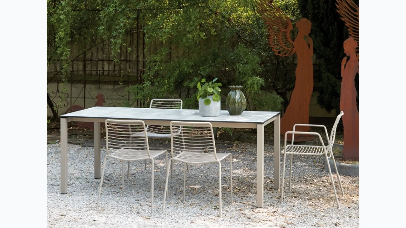 Dining Table 120/160/200 extendable by Scab Design