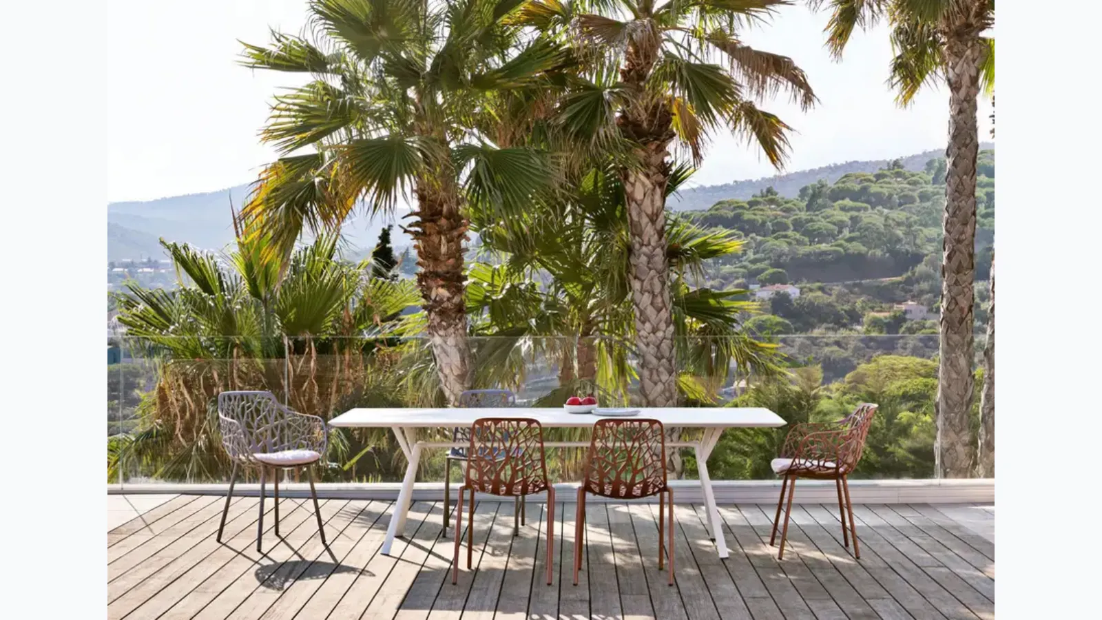 Rectangular table in painted aluminum Radice Quadra by Fast.