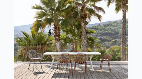 Rectangular table in painted aluminum Radice Quadra by Fast.