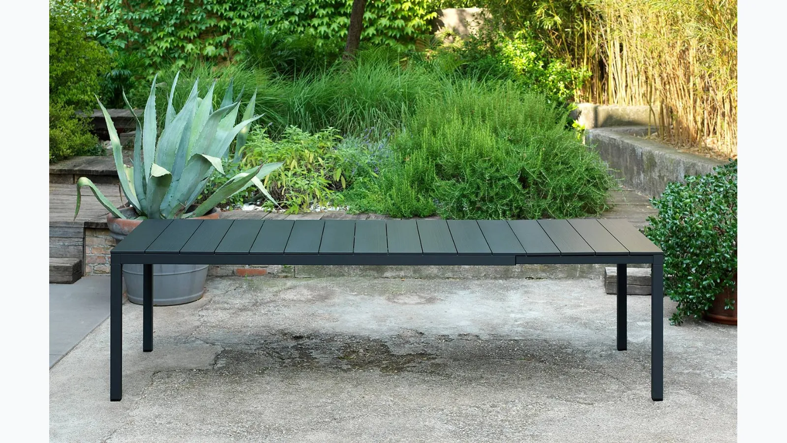 Outdoor table with slatted aluminum top Rio Alu Extensible by Nardi