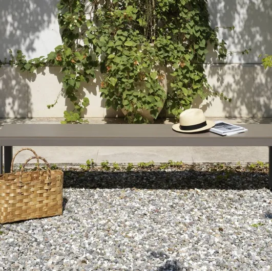 Rio Bench Alu by Nardi is an outdoor bench made of painted aluminum.
