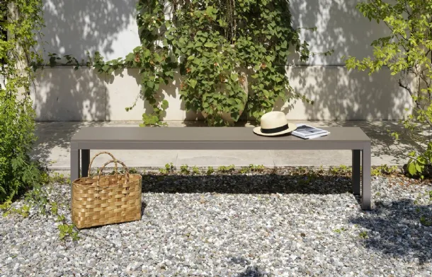 Rio Bench Alu by Nardi is an outdoor bench made of painted aluminum.