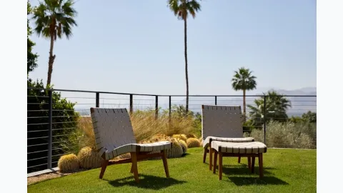 Risom Outdoor Pouf by Knoll