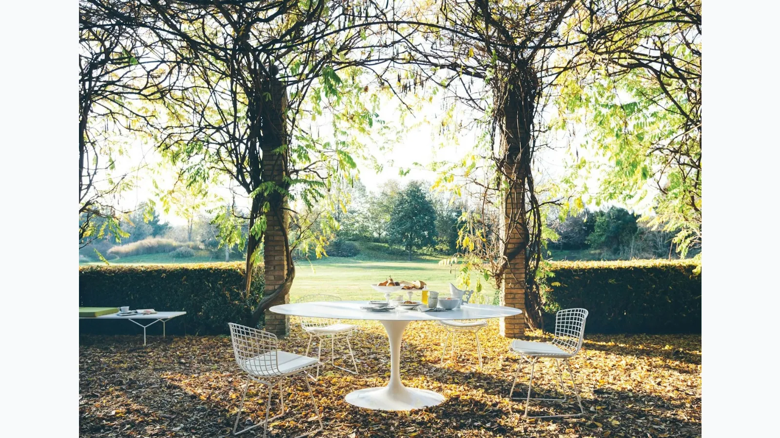 Saarinen Outdoor Dining Table by Knoll
