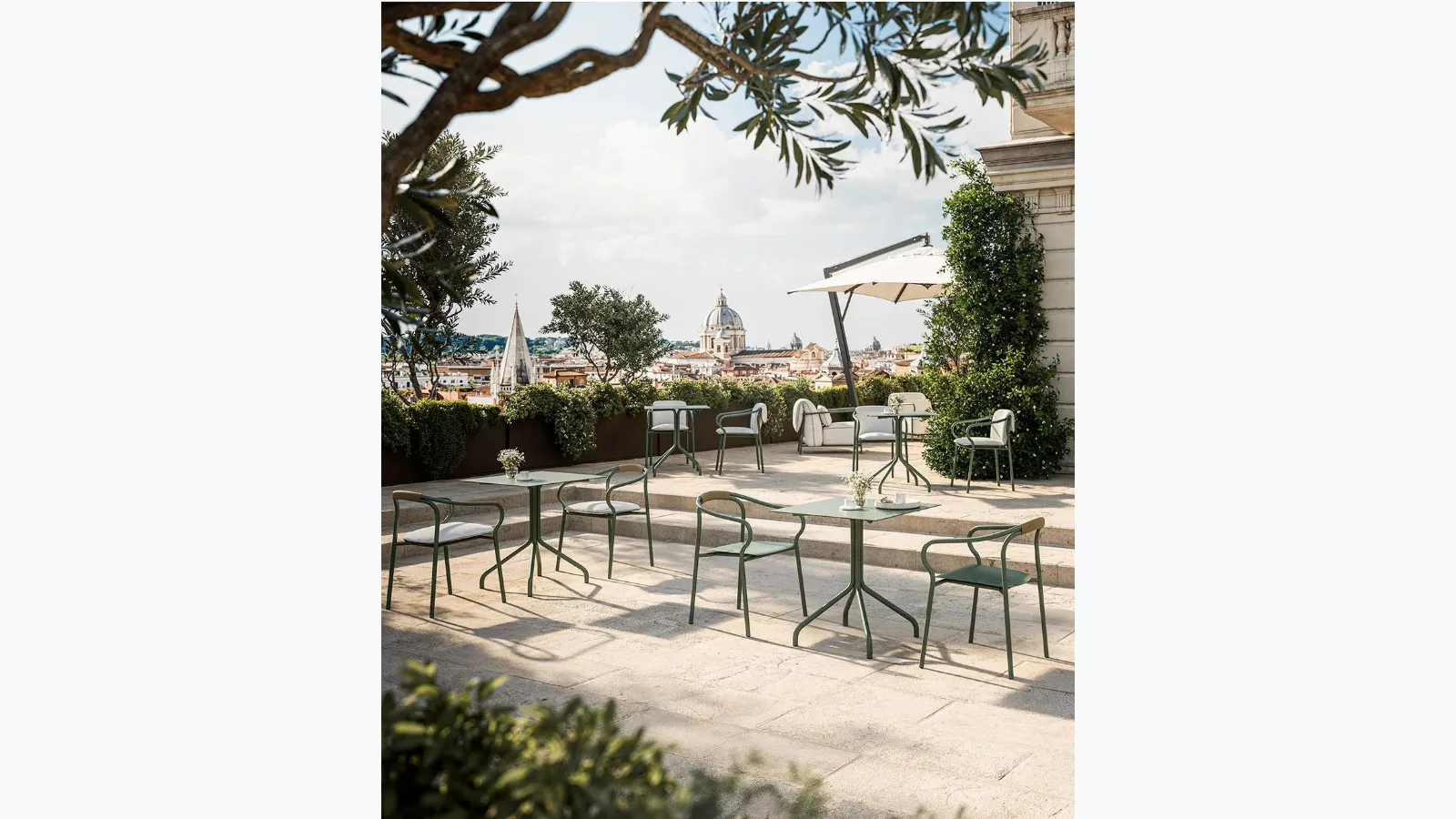 Table and Chairs Salò by Unopiu