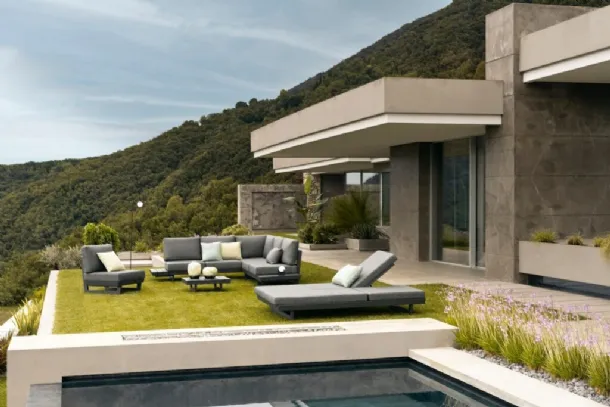 Infinity Living Room in painted aluminum by Bizzotto
