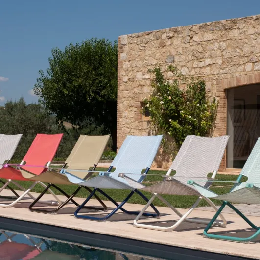 Emu's Snooze Deck Chair