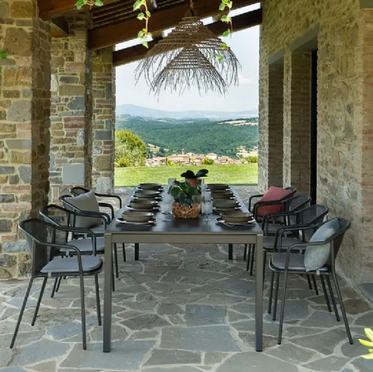 Stackable Darwin chair in steel by Emu.