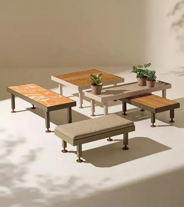 Tavolini Seeds in cotto o teak by Ethimo