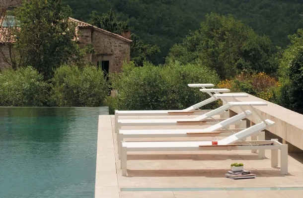 Emu Shine sunlounger