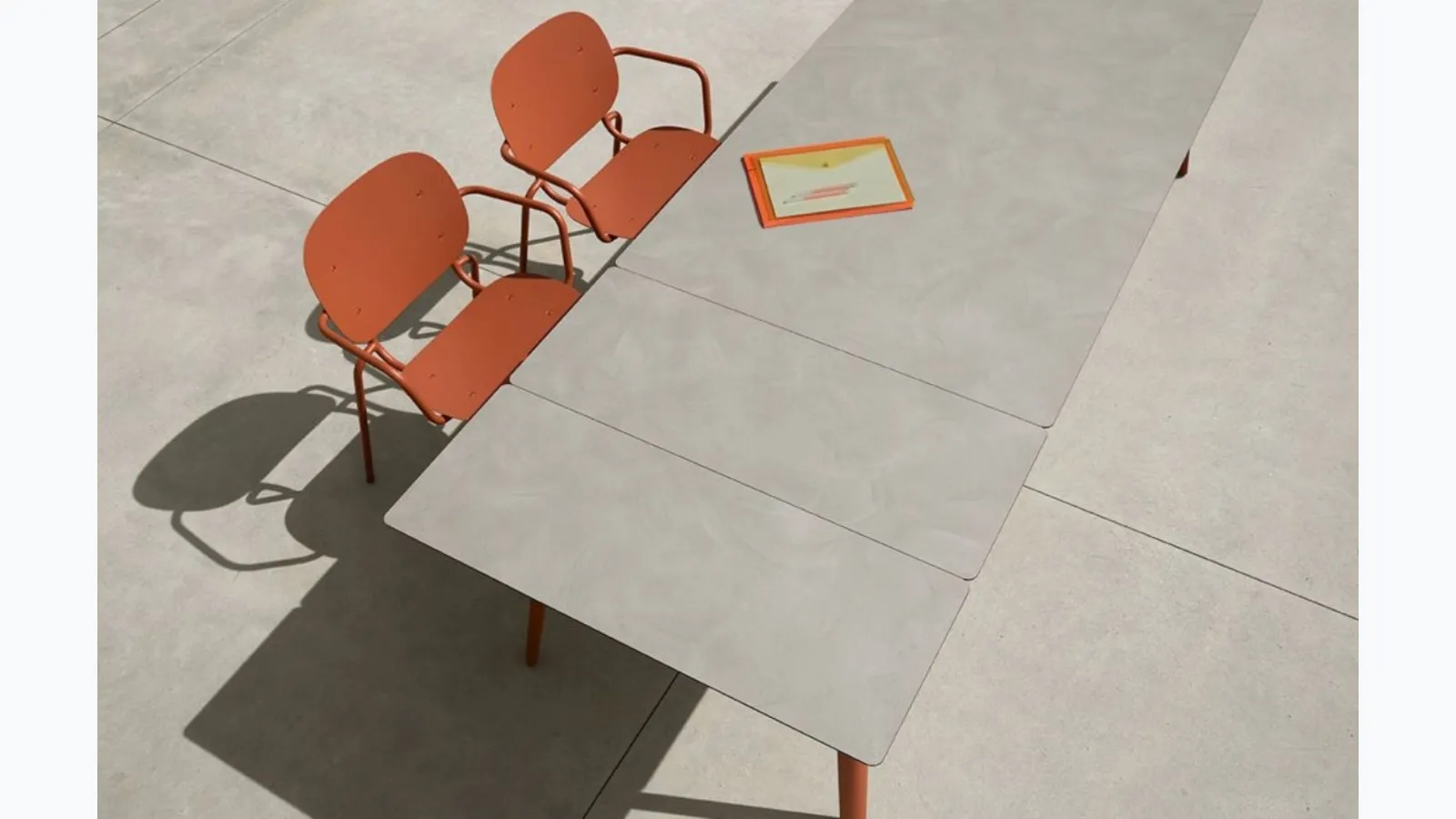 Chair Yes Yes by Scab Design.
