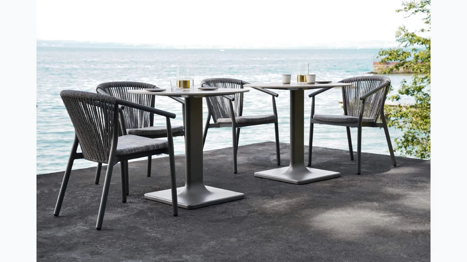 Smart Chair Armchair by Varaschin