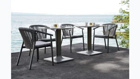 Smart Chair Armchair by Varaschin