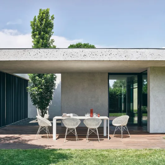 Outdoor Smatrik chair by Kartell