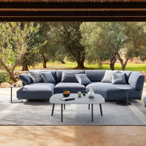 Solaris Evo sofa by Fast