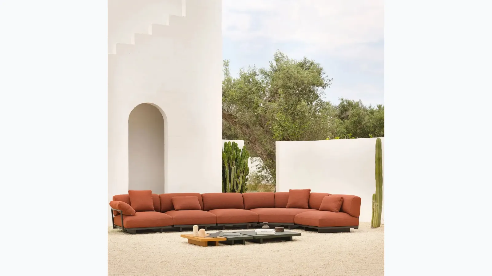 Solaris Evo sofa by Fast