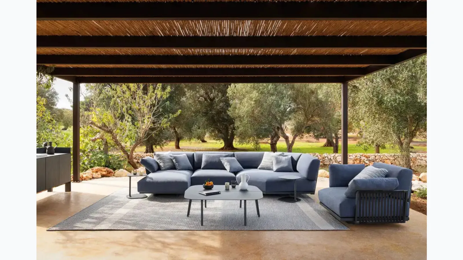 Outdoor living room Solaris by Fast