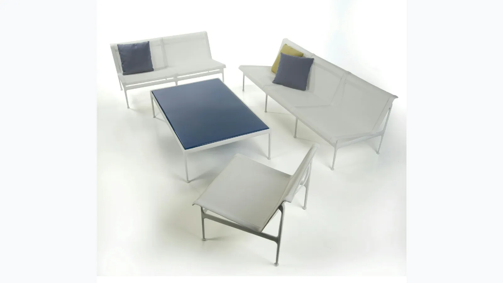 Swell® Lounge Chair by Knoll