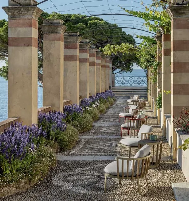 Ethimo's Club Swing Armchair