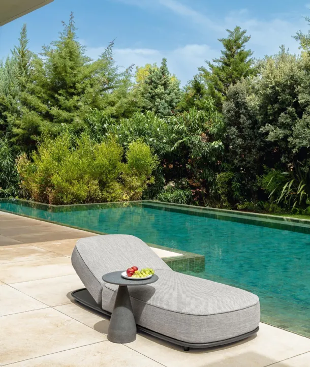 Sunbed Swipe by Talenti.