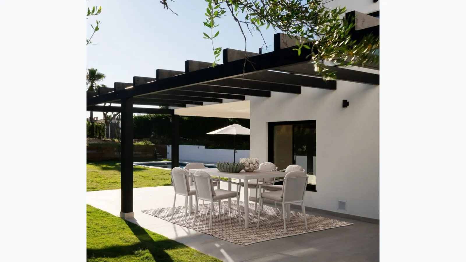 Ulises Table and Chairs by Bizzotto