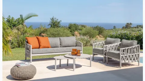 Tess outdoor furniture by Talenti.